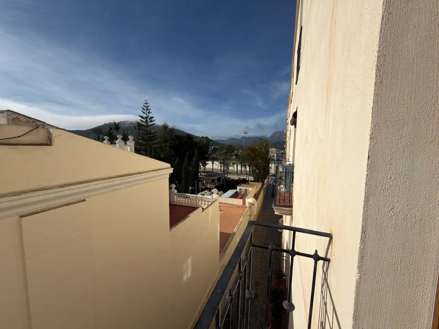 Vista exterior de Piso en venta en Cartagena con Parquet, Horno y Balcón