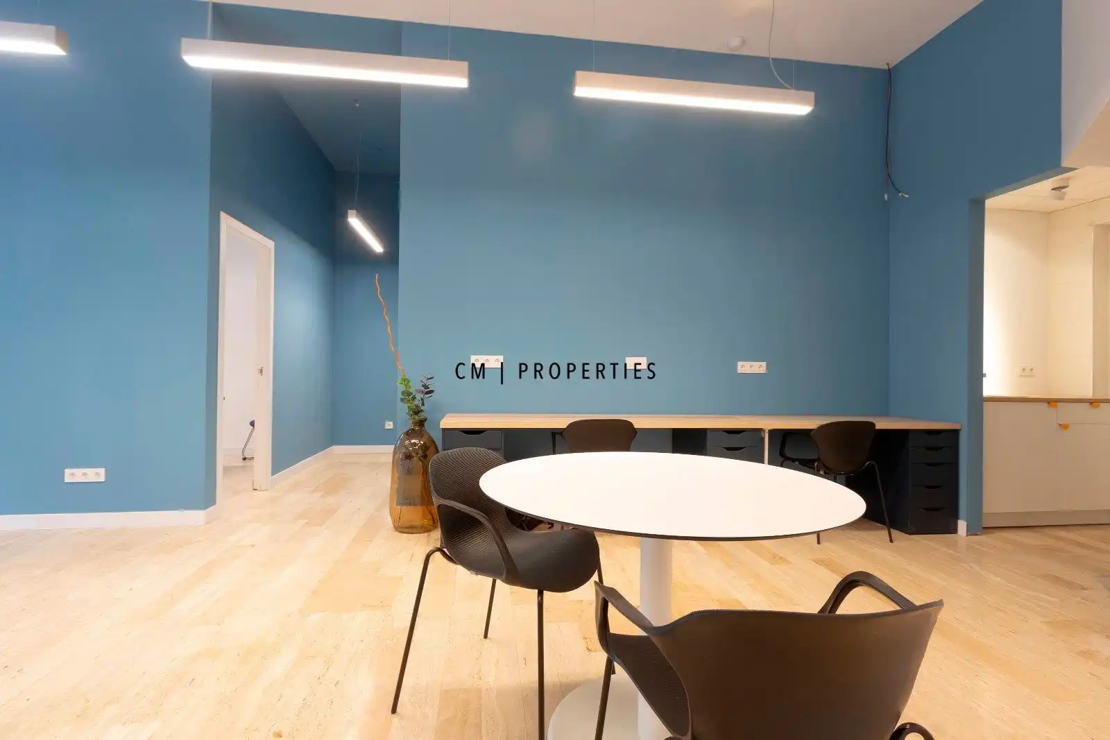 Büro zur Miete in Campos Crespo 16, Safranar