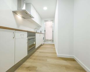 Kitchen of Apartment to share in  Valencia Capital  with Air Conditioner and Terrace