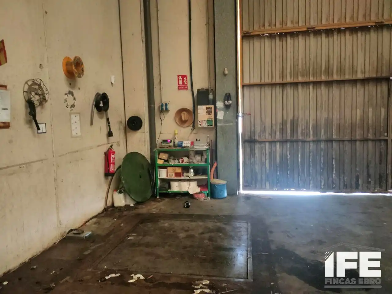 Nau industrial de lloguer en Alagón