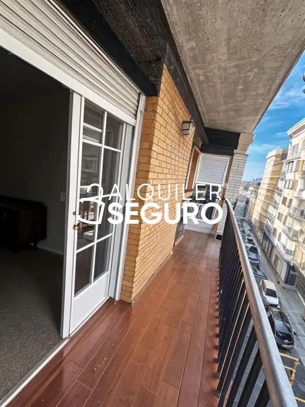 Terraza de Piso de alquiler en Granada con Terraza y Amueblado