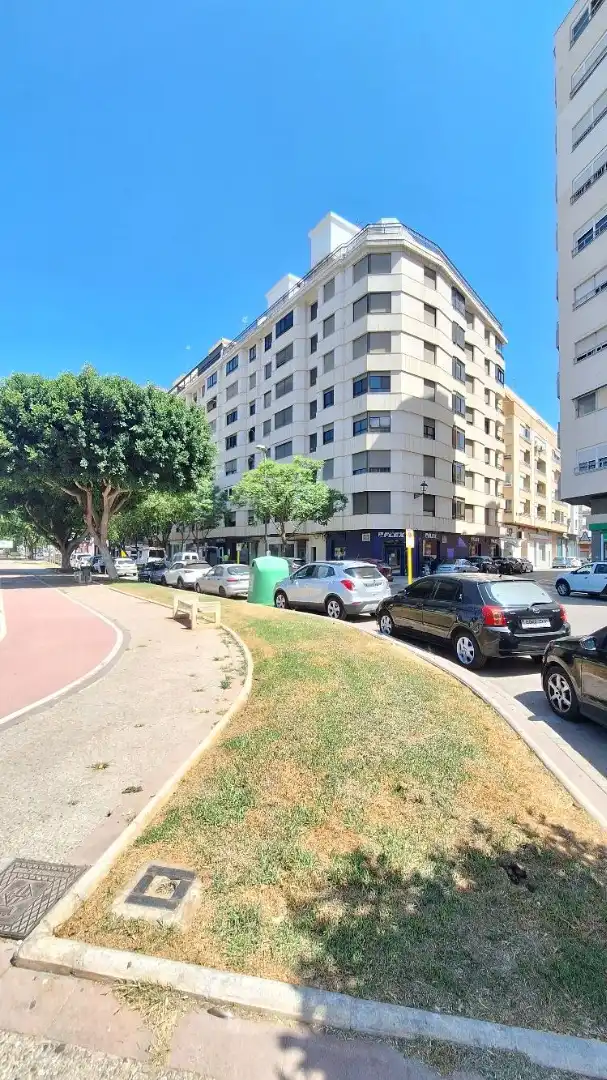 Vista exterior de Pis en venda en Alzira amb Aire condicionat, Traster i Moblat
