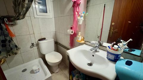 Foto 3 de Piso en venta en Carrer Tamarit, Can Mas, Ripollet