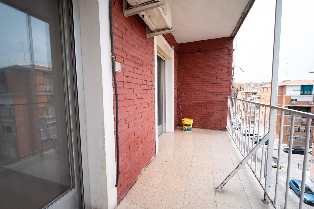 Balcony of Flat for sale in  Madrid Capital  with Heating, Terrace and Storage room