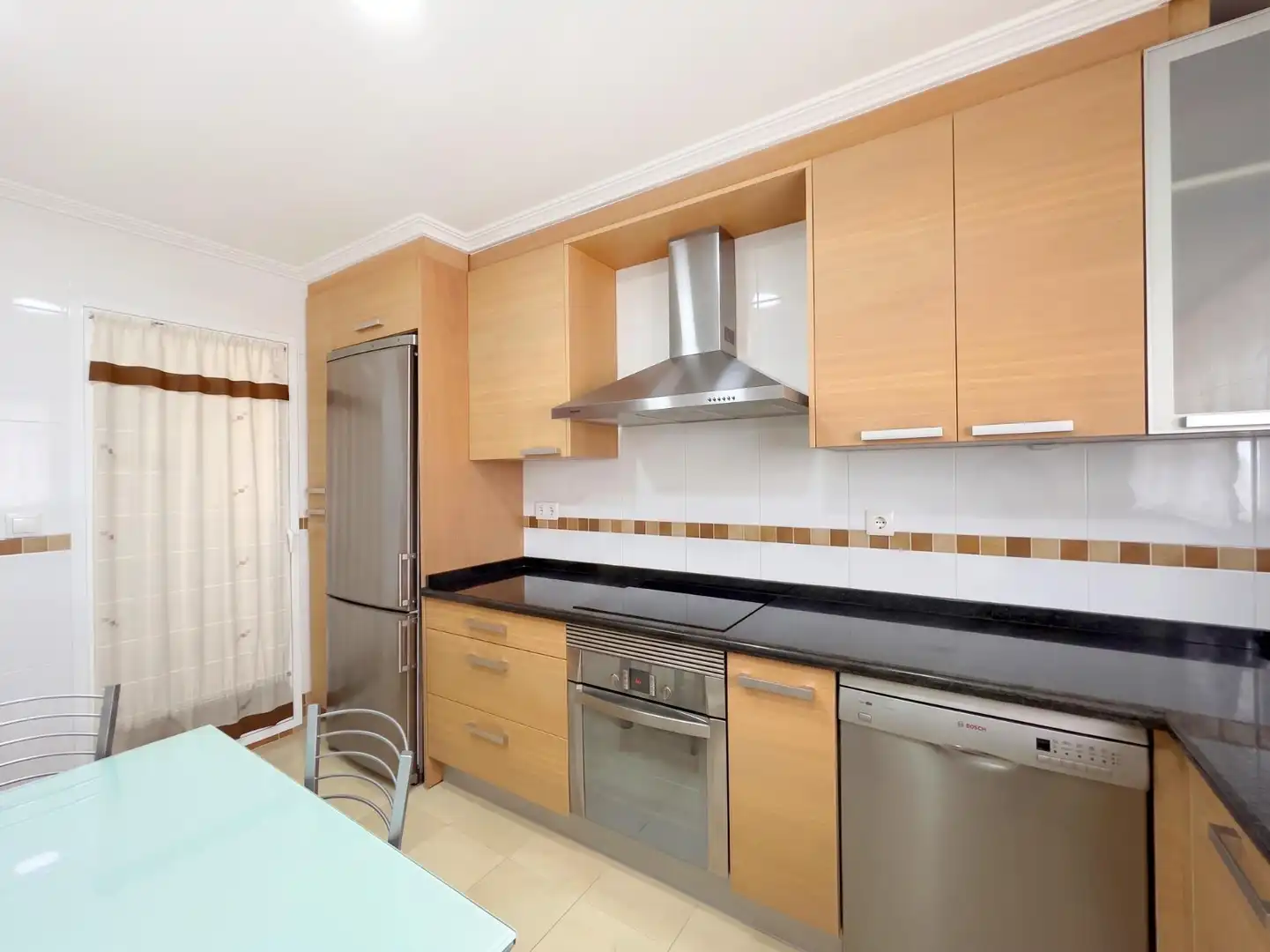 Kitchen of Flat for rent in Novelda  with Alarm