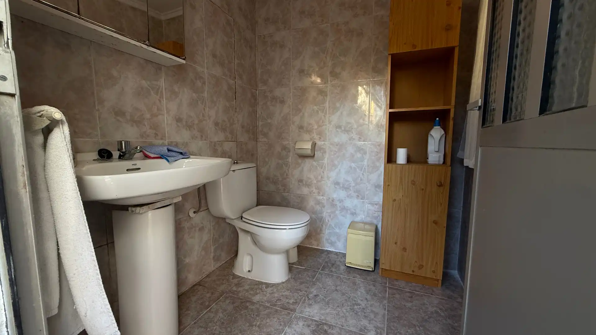 Bany de Casa o xalet en venda en Barrax amb Calefacció, Piscina i Moblat