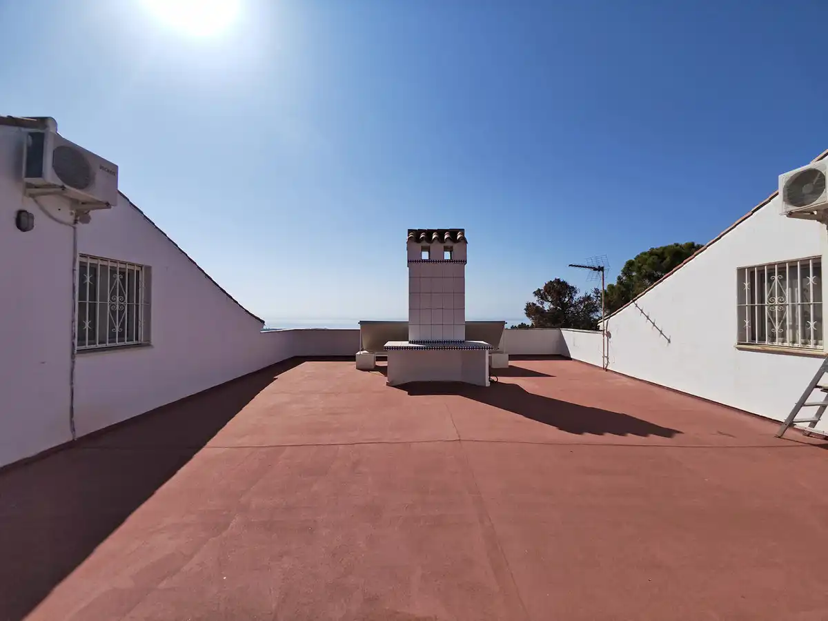 Terrassa de Casa o xalet en venda en Estepona amb Aire condicionat, Jardí privat i Terrassa