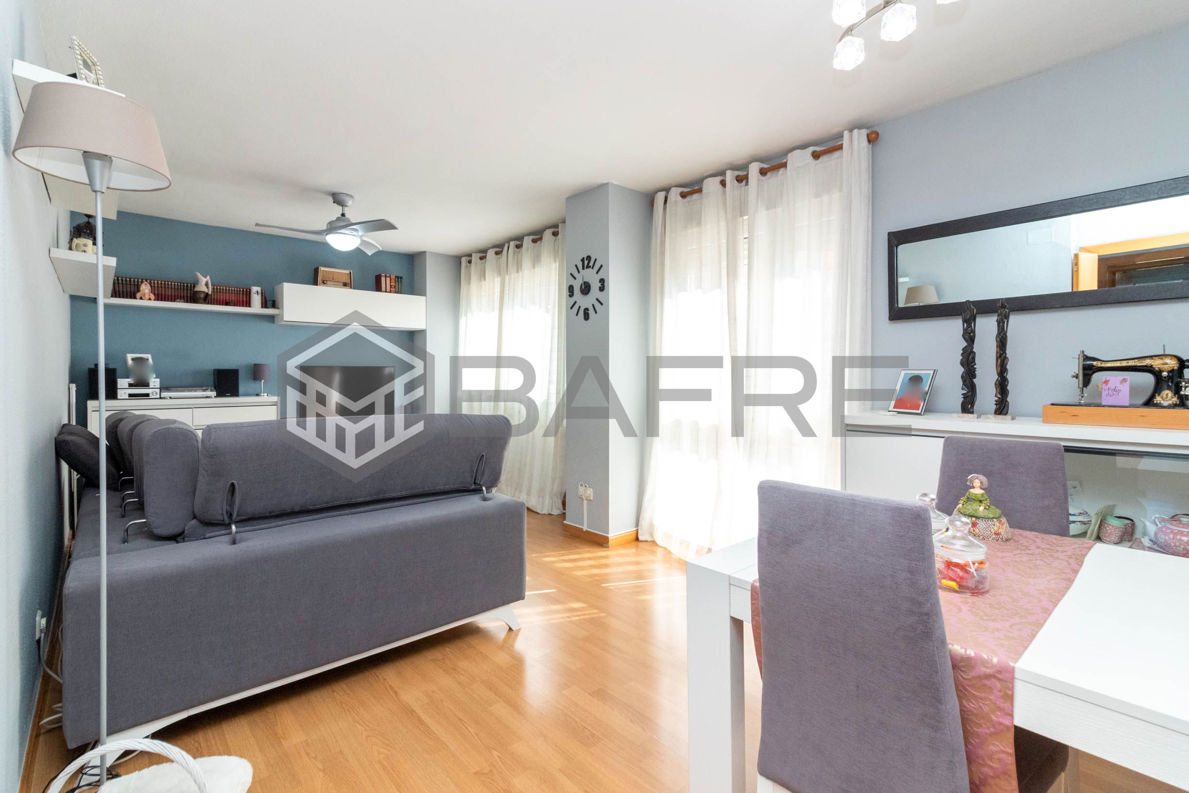 Exterior view of Flat for sale in  Madrid Capital  with Air Conditioner, Private garden and Terrace