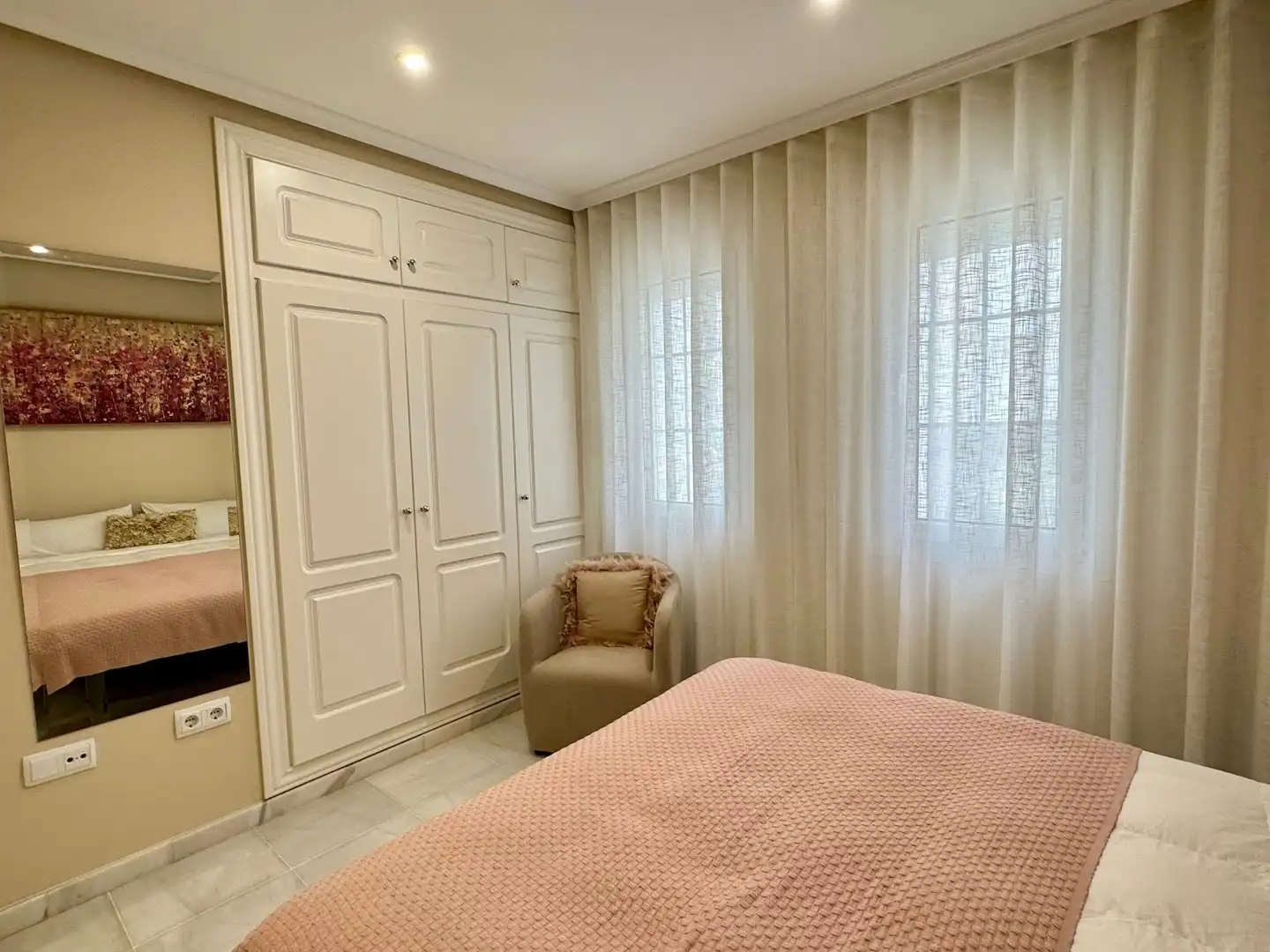 Habitación de Apartamento de alquiler en Altea con Aire acondicionado, Calefacción y Jardín privado