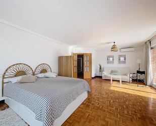 Bedroom of Flat to rent in Alicante / Alacant  with Air Conditioner, Heating and Parquet flooring