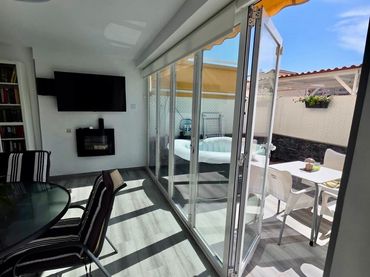Piso con piscina en venta en ancla