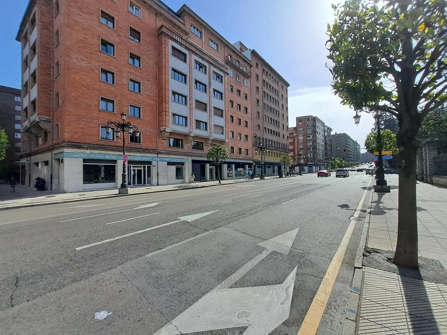 Außenansicht von Geschaftsraum zur Miete in Oviedo 