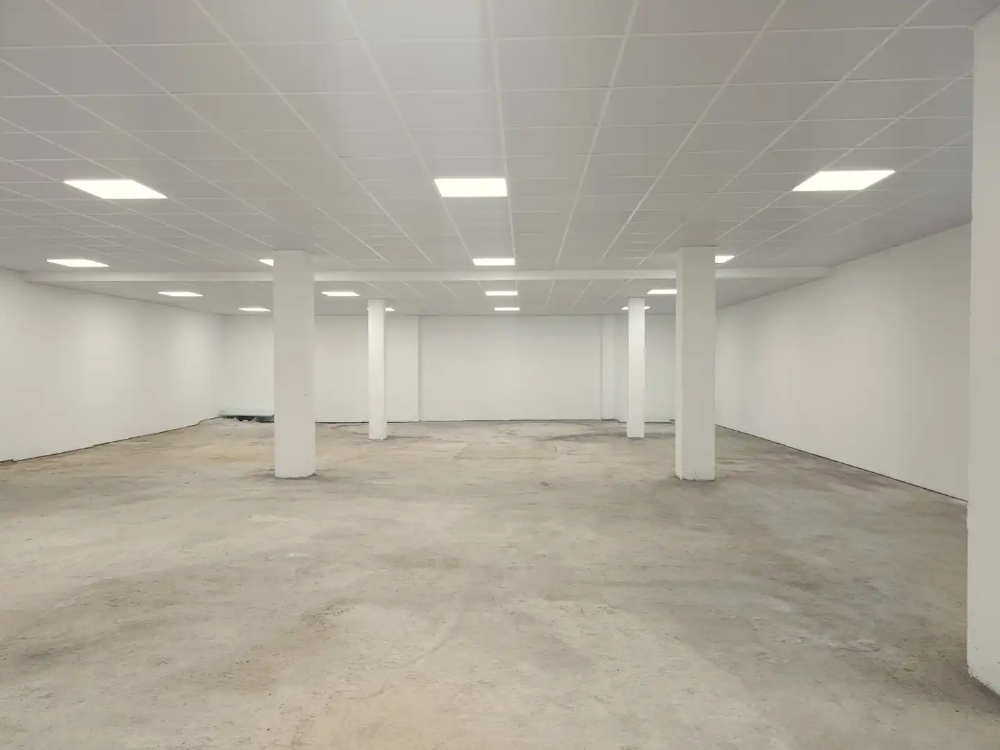Business premises for sale in Calle Manuel Azaña 9
