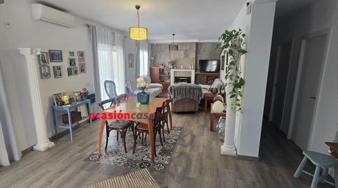 CHALET URBANO CON PISCINA A LA VENTA, imatge 3