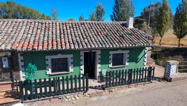 Casa adosada en Venta en Carretera Burgos, 5 en Alar del Rey