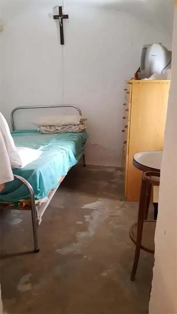 Dormitori de Casa adosada en venda en Almoharín amb Jardí privat i Rentadora