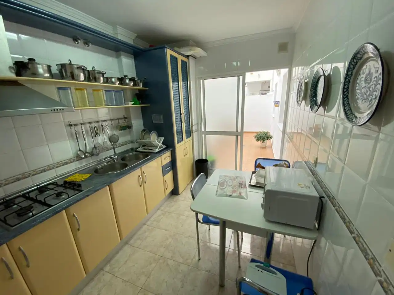 Cocina de Piso de alquiler en Vélez-Málaga con Terraza y Amueblado