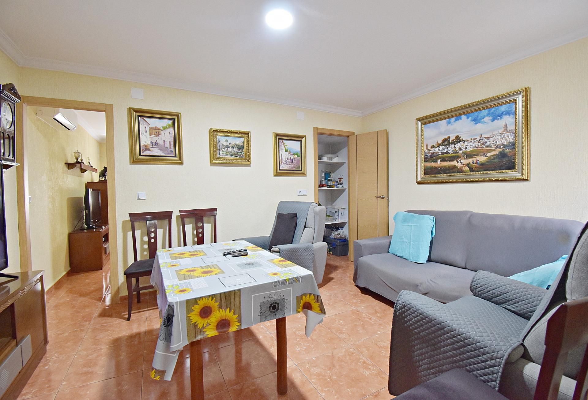 Sala d'estar de Casa o xalet en venda en Jerez de la Frontera amb Aire condicionat i Terrassa