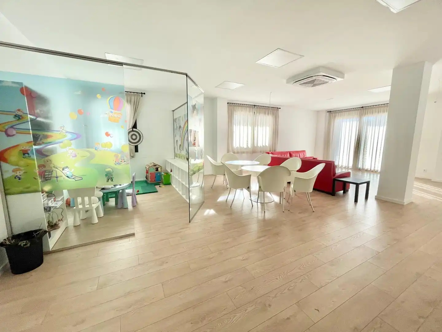 Sala d'estar de Àtic de lloguer en Murcia amb Aire condicionat, Terrassa i Piscina