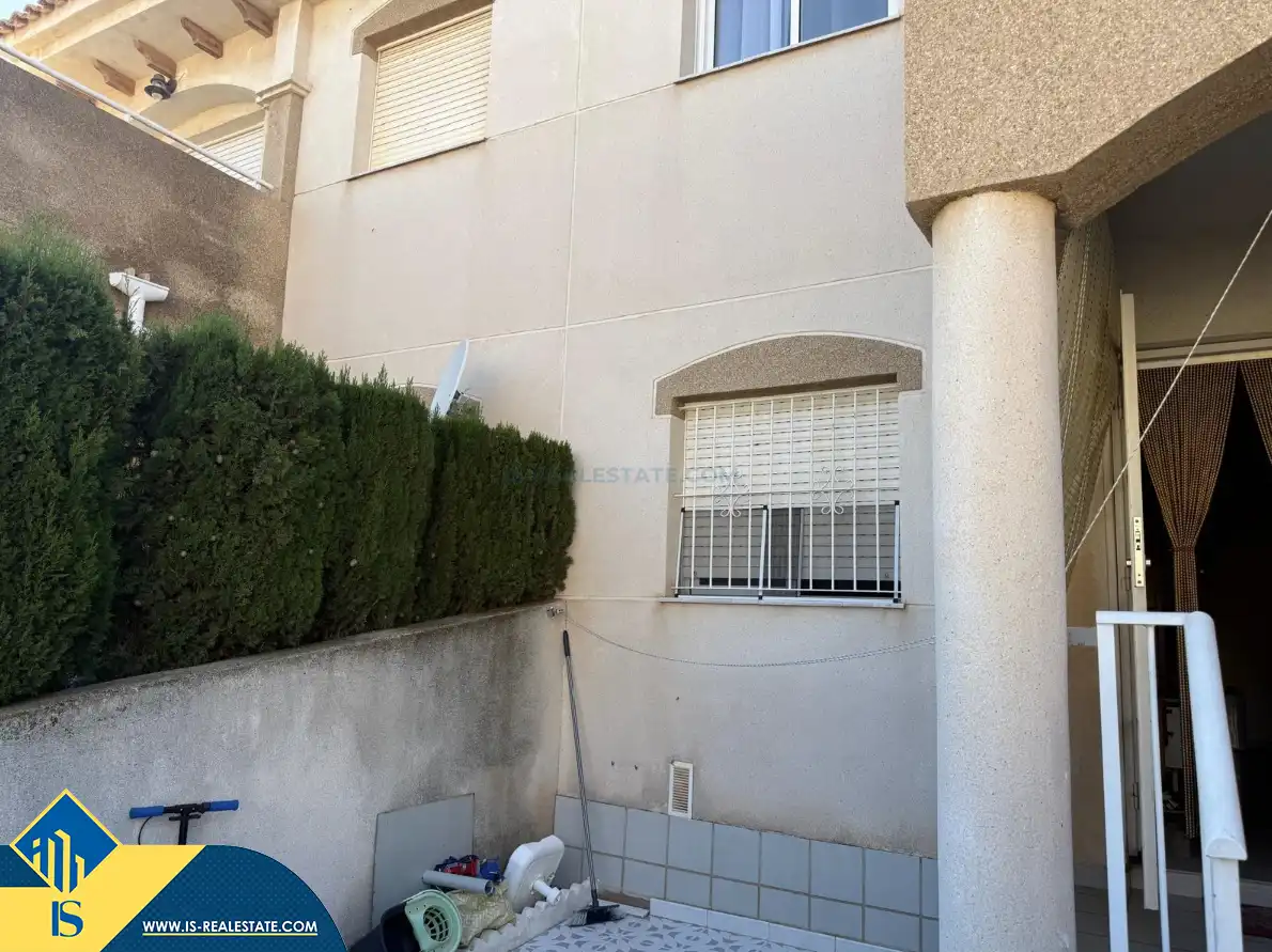 Bungalow amb piscina en venda a Nueva Torrevieja - Aguas Nuevas, imagen 5