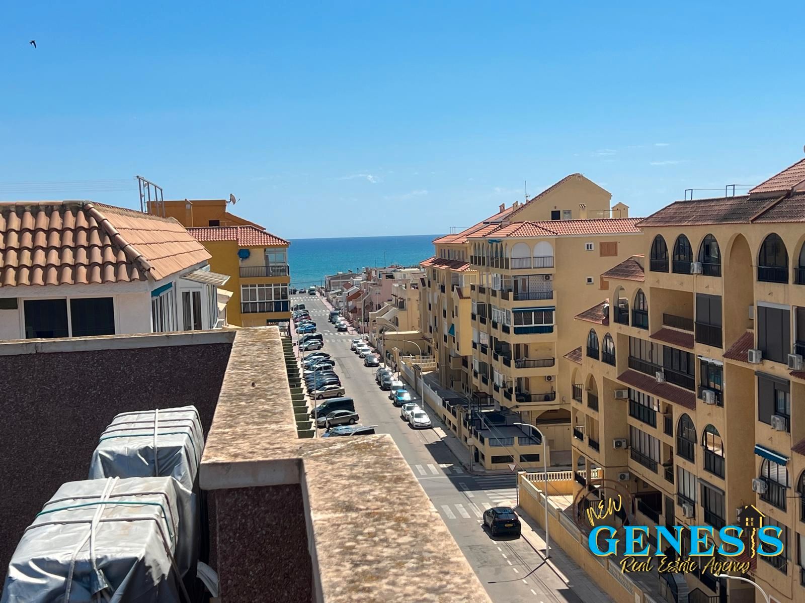 Vista exterior de Àtic en venda en Torrevieja amb Aire condicionat, Calefacció i Terrassa