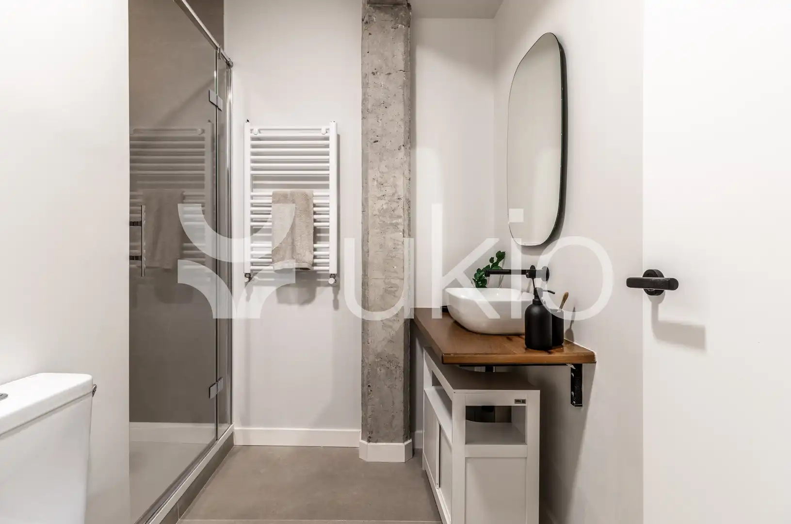 Badezimmer von Wohnung zur Miete in Madrid mit Klimaanlage, Heizung und Möbliert