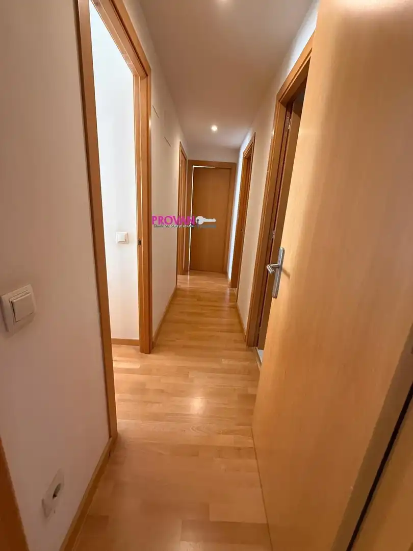 Piso en venta en Parla Este
