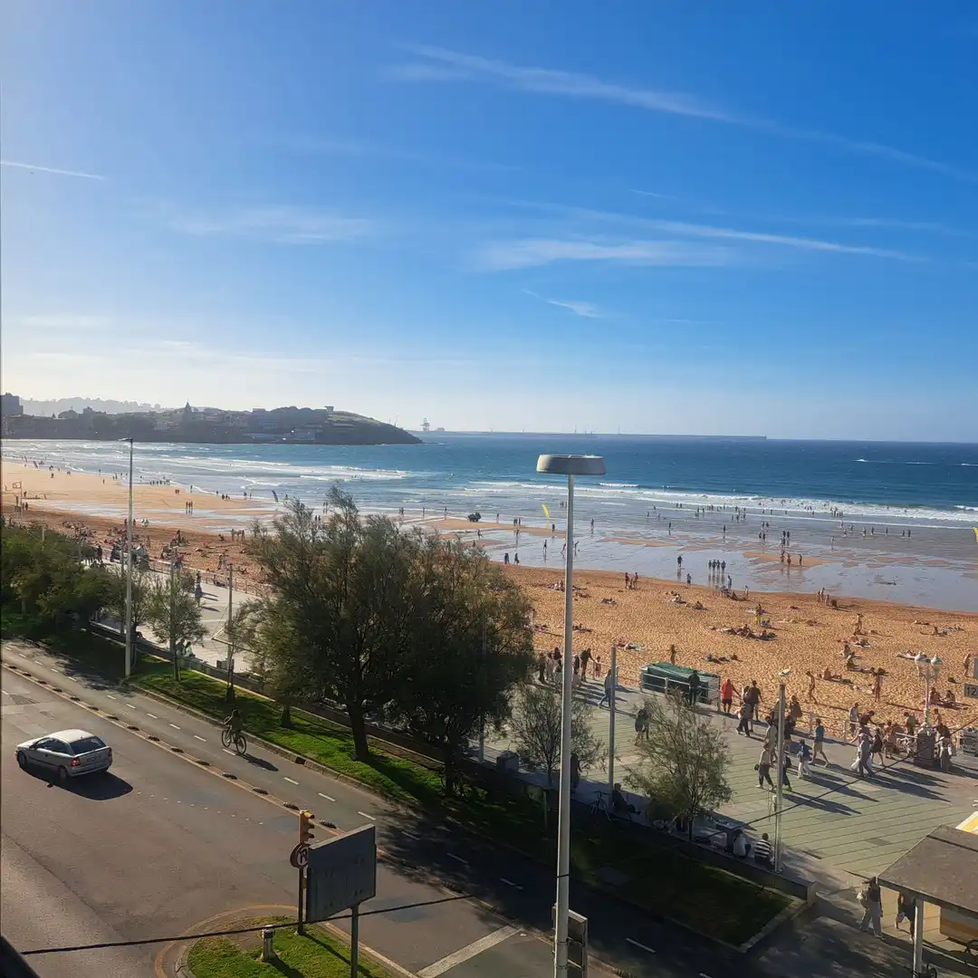 Außenansicht von Wohnung zur Miete in Gijón 