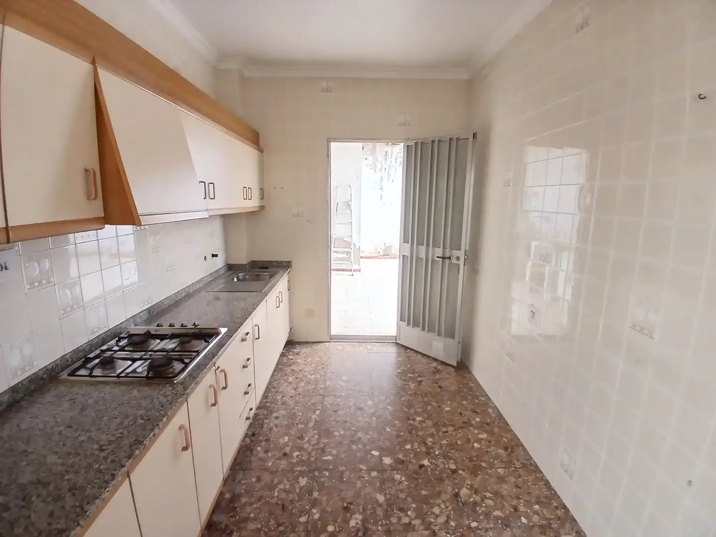 Casa rústica amb balcó en venda a Calle Algezares 13, imagen 12