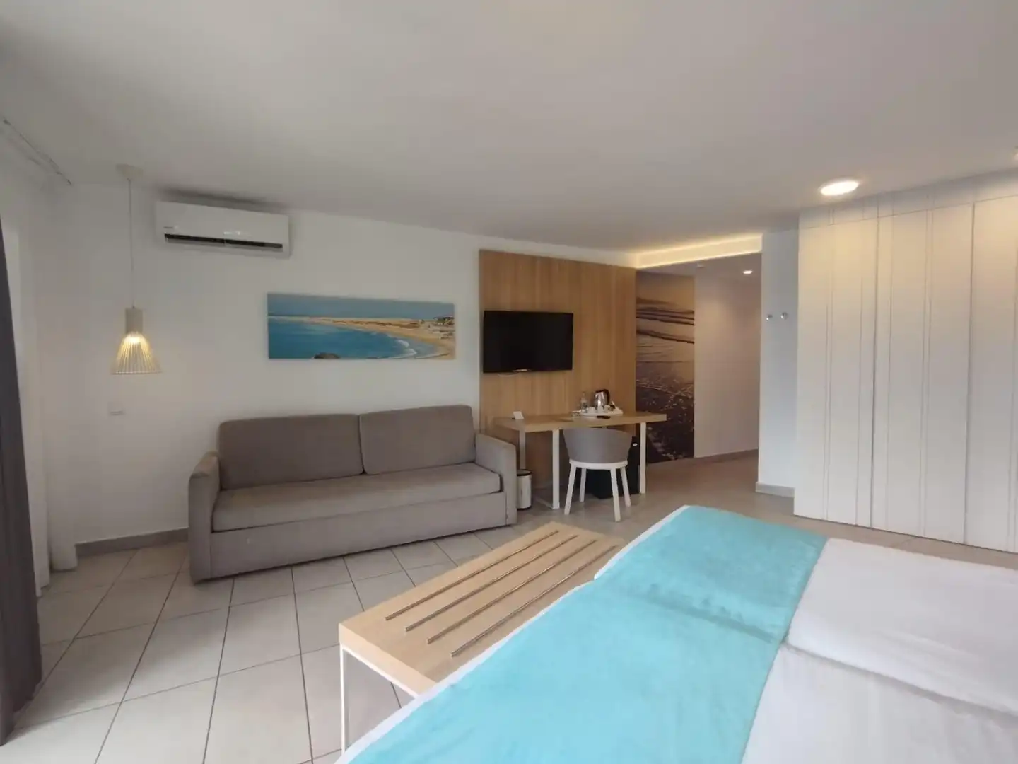 Sala de estar de Apartamento en venta en San Bartolomé de Tirajana con Balcón y Piscina comunitaria