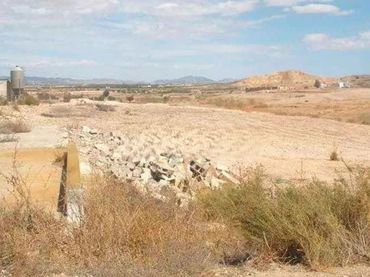 Terreny industrial en venda a Calle Espinar 21