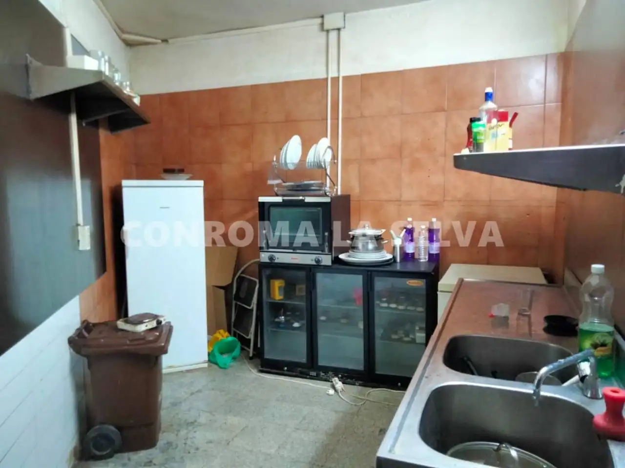 Local comercial en traspàs a Els Pins, imagen 14