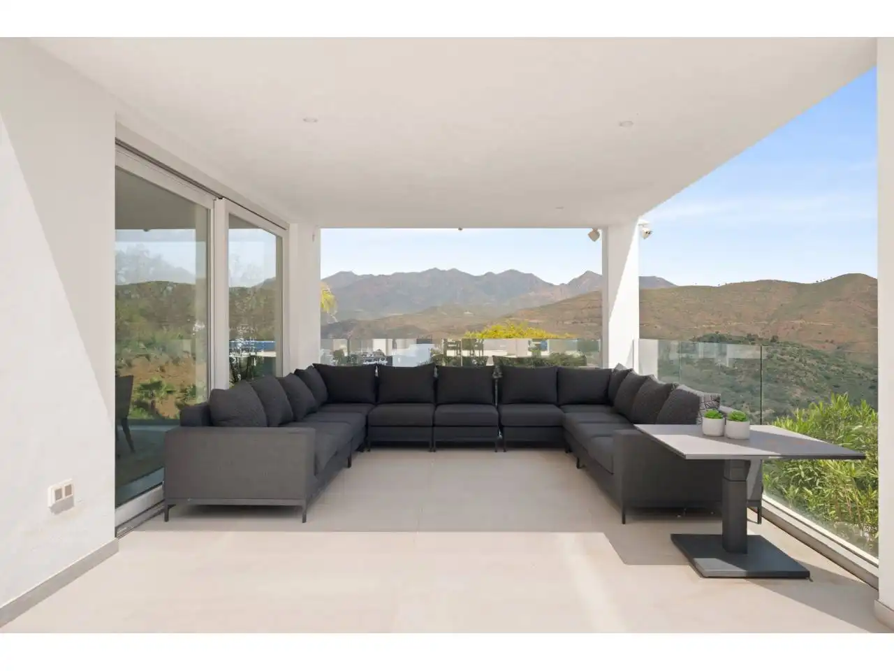 Terraza de Casa o chalet en venta en Ojén con Aire acondicionado, Calefacción y Jardín privado