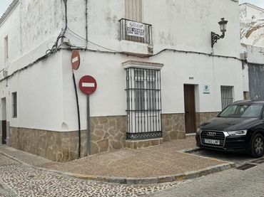 Casa amb balcó en venda a Medina Sidonia