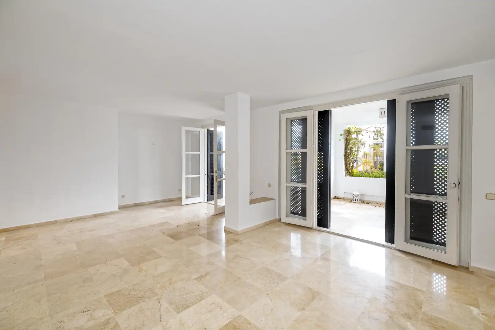 Piso en venta en Marbella con Terraza, Trastero y Balcón