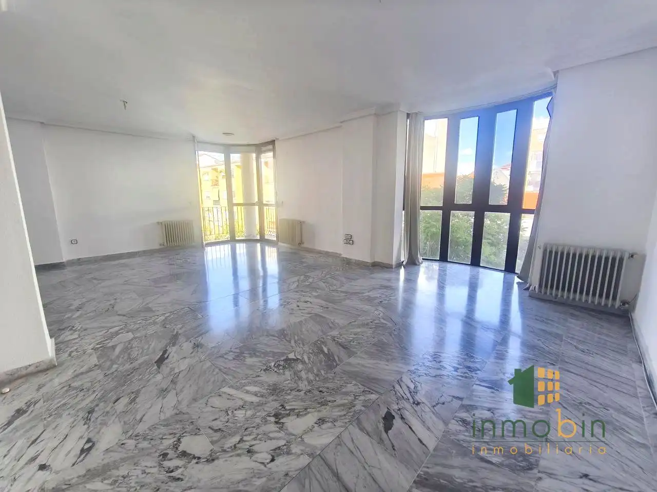 Sala d'estar de Pis en venda en Don Benito amb Aire condicionat, Calefacció i Traster