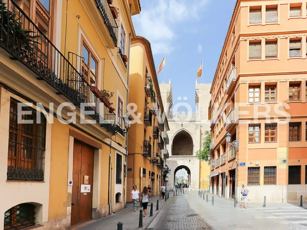 Vista exterior de Pis de lloguer en Valencia amb Aire condicionat, Calefacció i Parquet