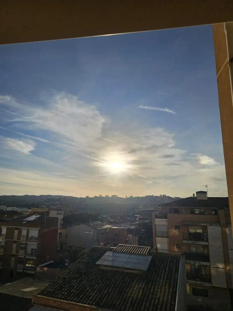 Vista exterior de Piso en venta en Esparreguera