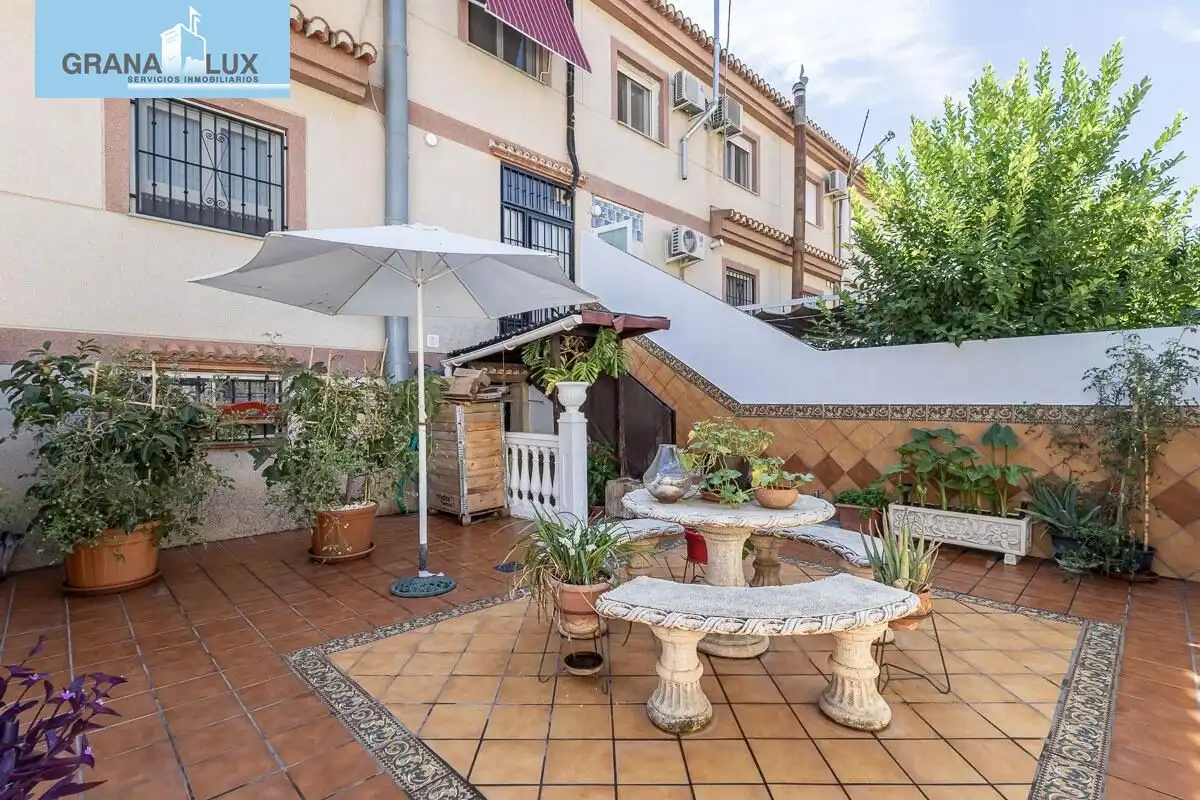Casa a schiera con terrazza in vendita a Calle de Jerónimo de Rueda 34, imagen 2