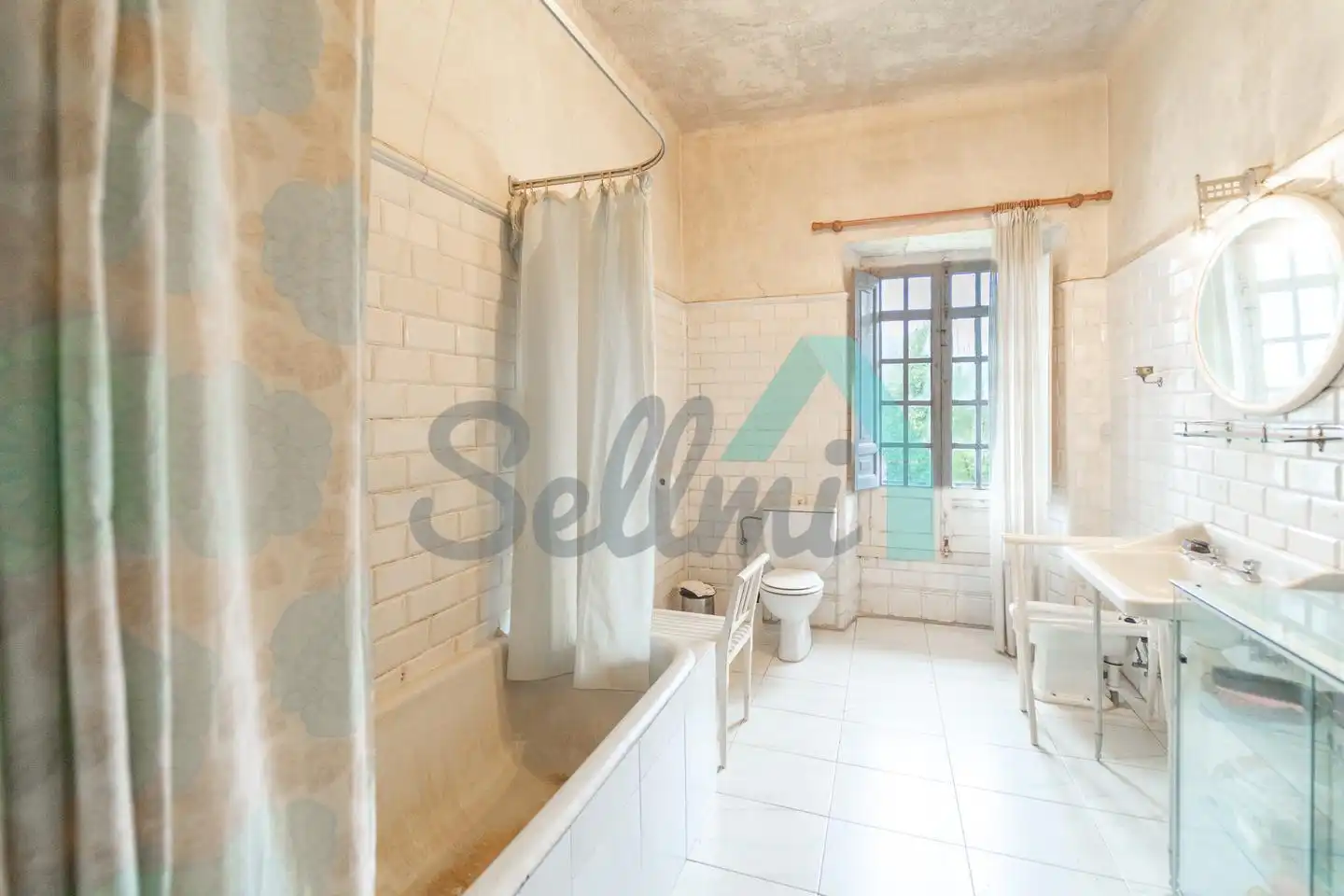 Bany de Casa o xalet en venda en Piloña amb Jardí privat, Parquet i Terrassa