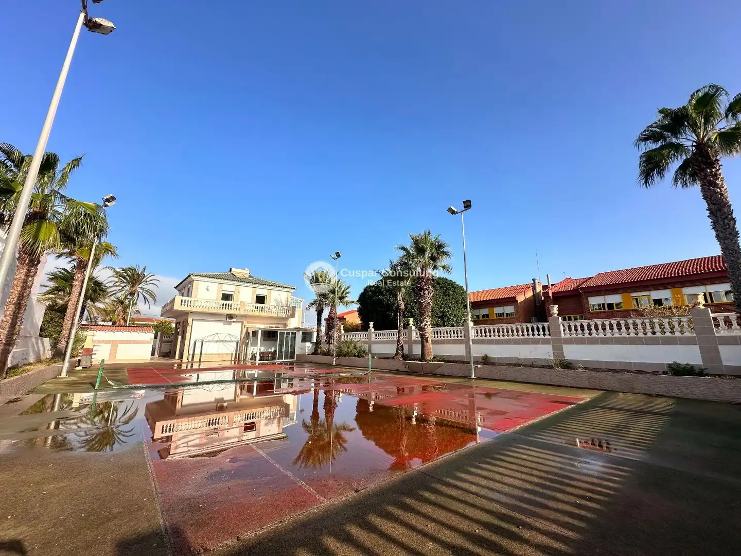 Vista exterior de Casa o chalet en venta en La Manga del Mar Menor con Calefacción, Terraza y Amueblado