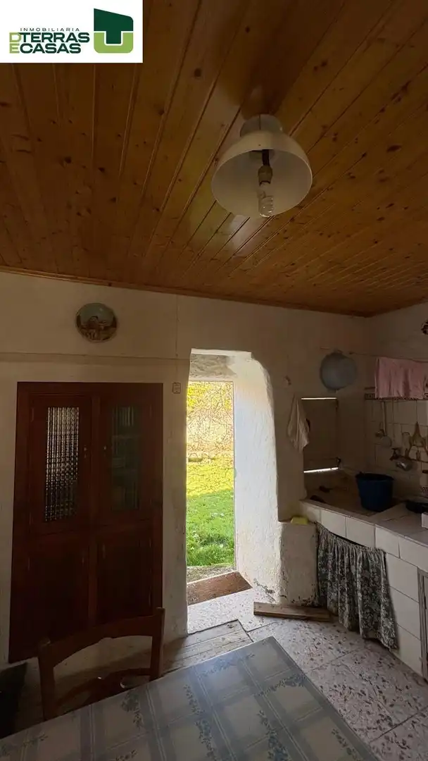Casa o xalet en venda en A Lama   amb Jardí privat