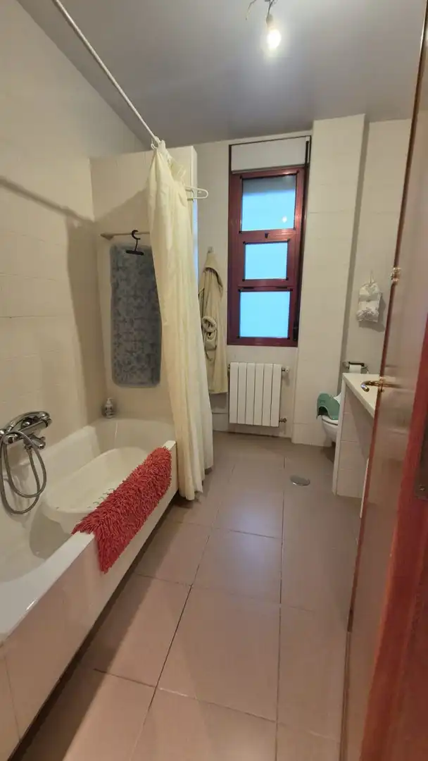 Bany de Casa o xalet en venda en Badajoz amb Aire condicionat, Calefacció i Terrassa