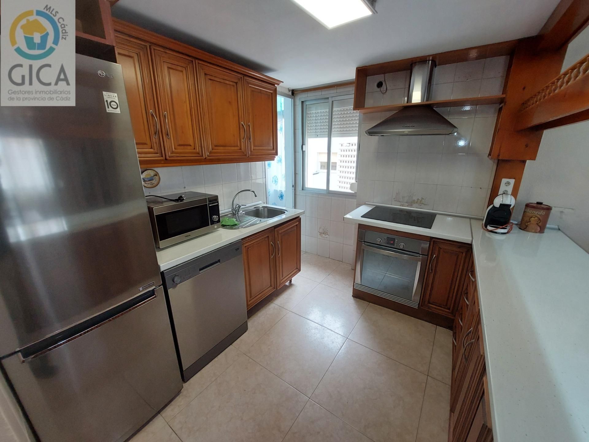 Pis en venda a Calle SEVILLANAS, Bajadilla - Fuente Nueva