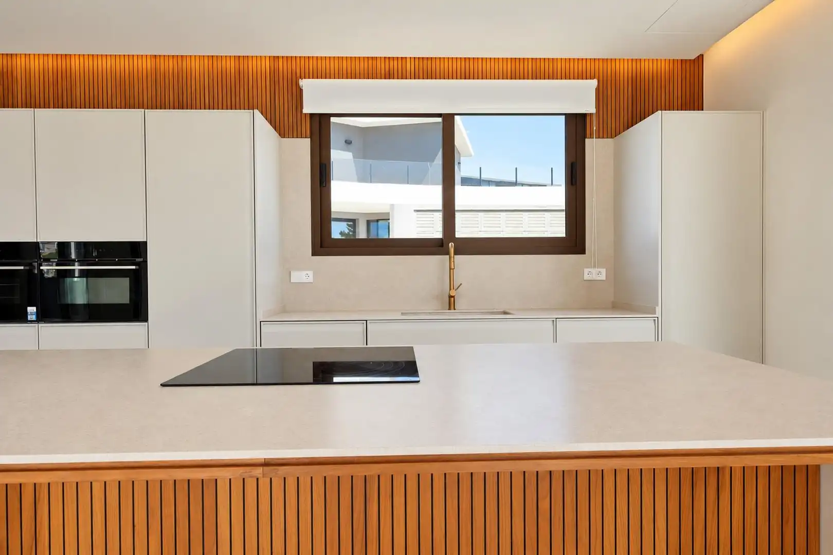 Chalet con piscina en venta en Marisol Park - Ortembach - Los Almendros, imagen 15