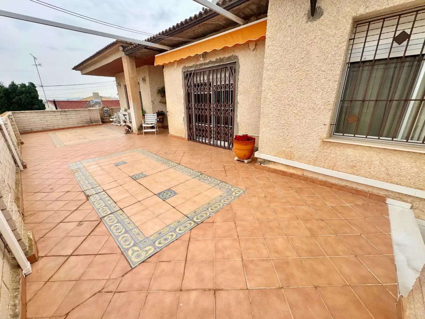 Terrassa de Casa o xalet en venda en Orihuela amb Aire condicionat, Calefacció i Jardí privat