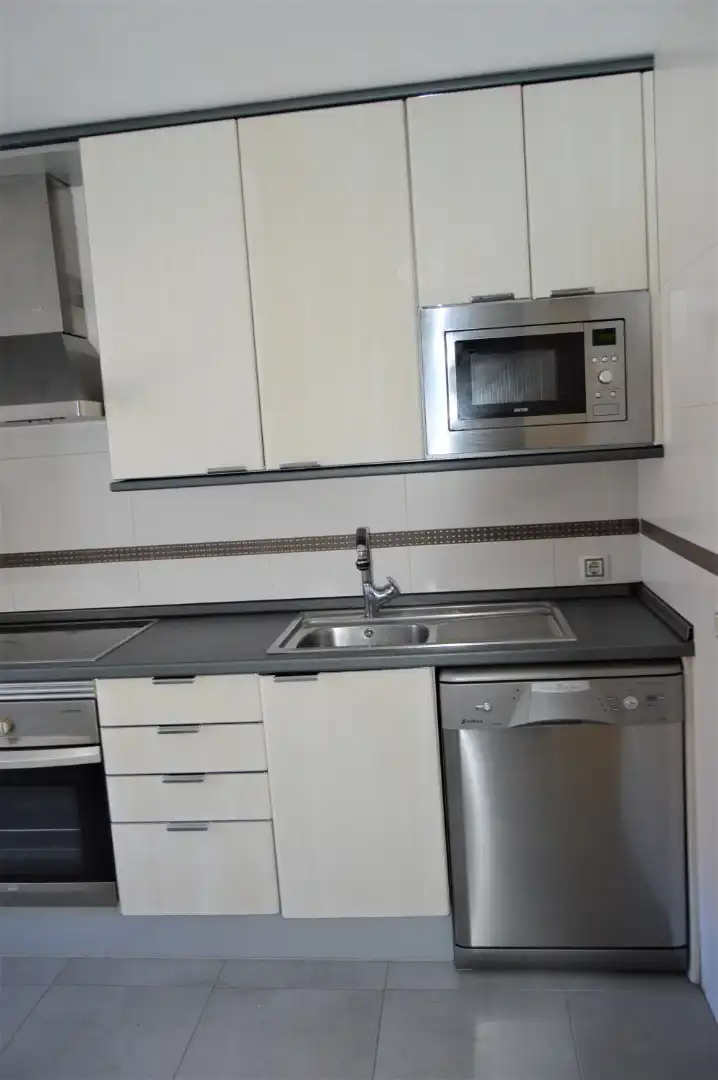 Küche von Wohnung zur Miete in Madrid mit Klimaanlage, Heizung und Parkett