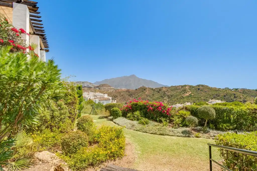 Jardín de Planta baja de alquiler en Benahavís con Aire acondicionado, Terraza y Amueblado