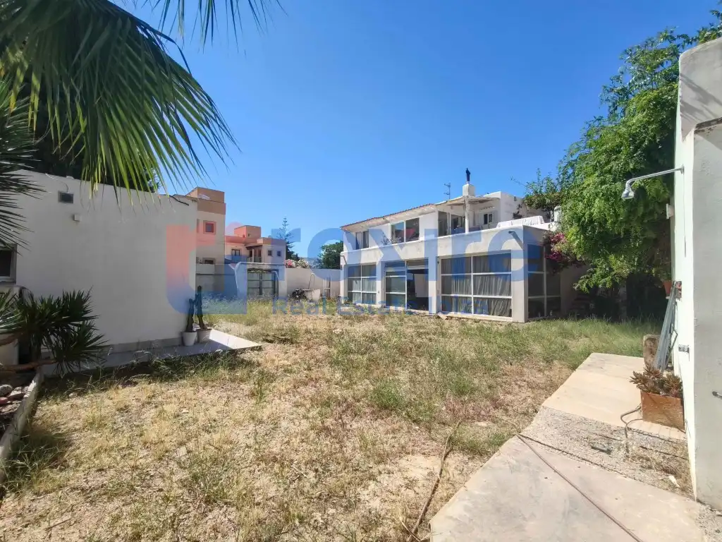 Casa o xalet en venda en Sant Josep de sa Talaia amb Aire condicionat, Jardí privat i Terrassa