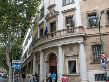 Office space with lift for sale in Carrer de Jeroni Antich 4